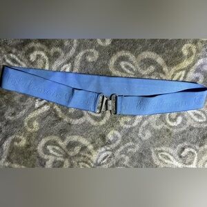 Lululemon RARE/RETIRED Reversible Elastic Belt Blue & Silver Hardware